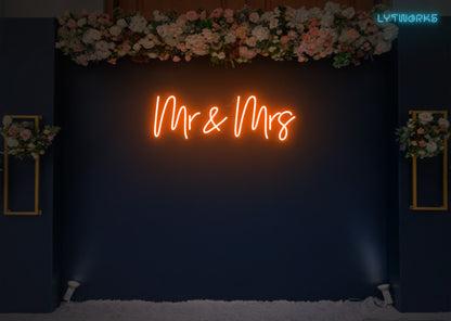 Neon "Mr & Mrs"