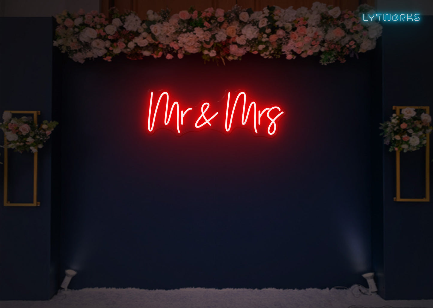 Neon "Mr & Mrs"